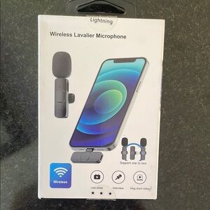 Black Wireless Headset for Smartphones with Superior Sound